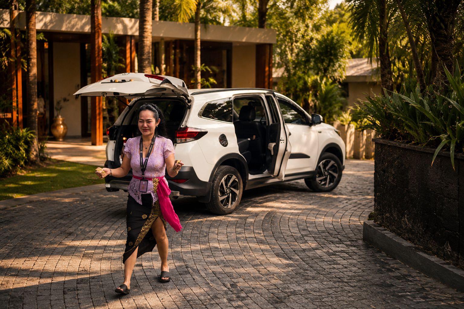 Bali private SUV tour with Toyota Rush GR and local driver